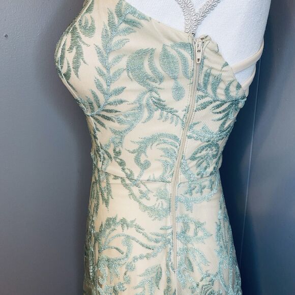 Speechless Pearl Gala Strappy-Back Long Sparkle Embroidered Prom Dress Size 3 - Picture 7 of 14